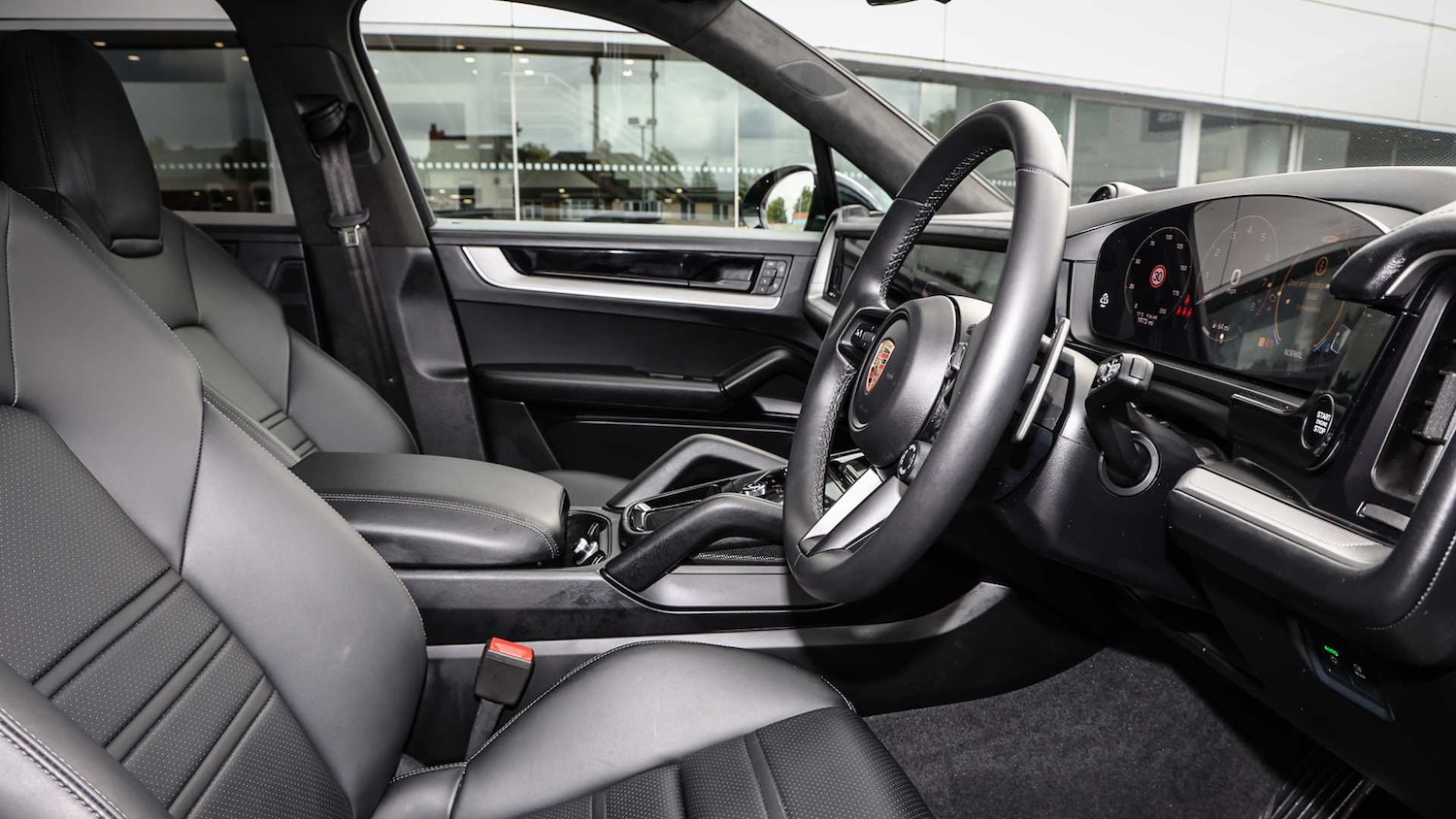 Used Porsche Cayenne 2025 for sale - 78051957: Photo 13