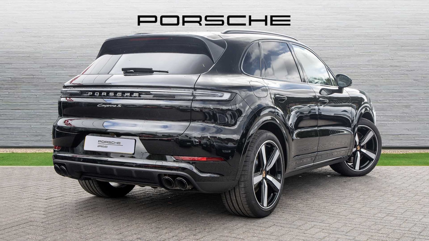 Used Porsche Cayenne 2025 for sale - 78051957: Photo 3