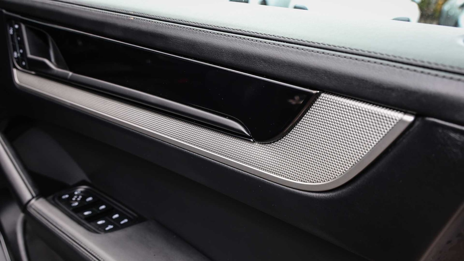 Used Porsche Cayenne 2025 for sale - 78051957: Photo 31