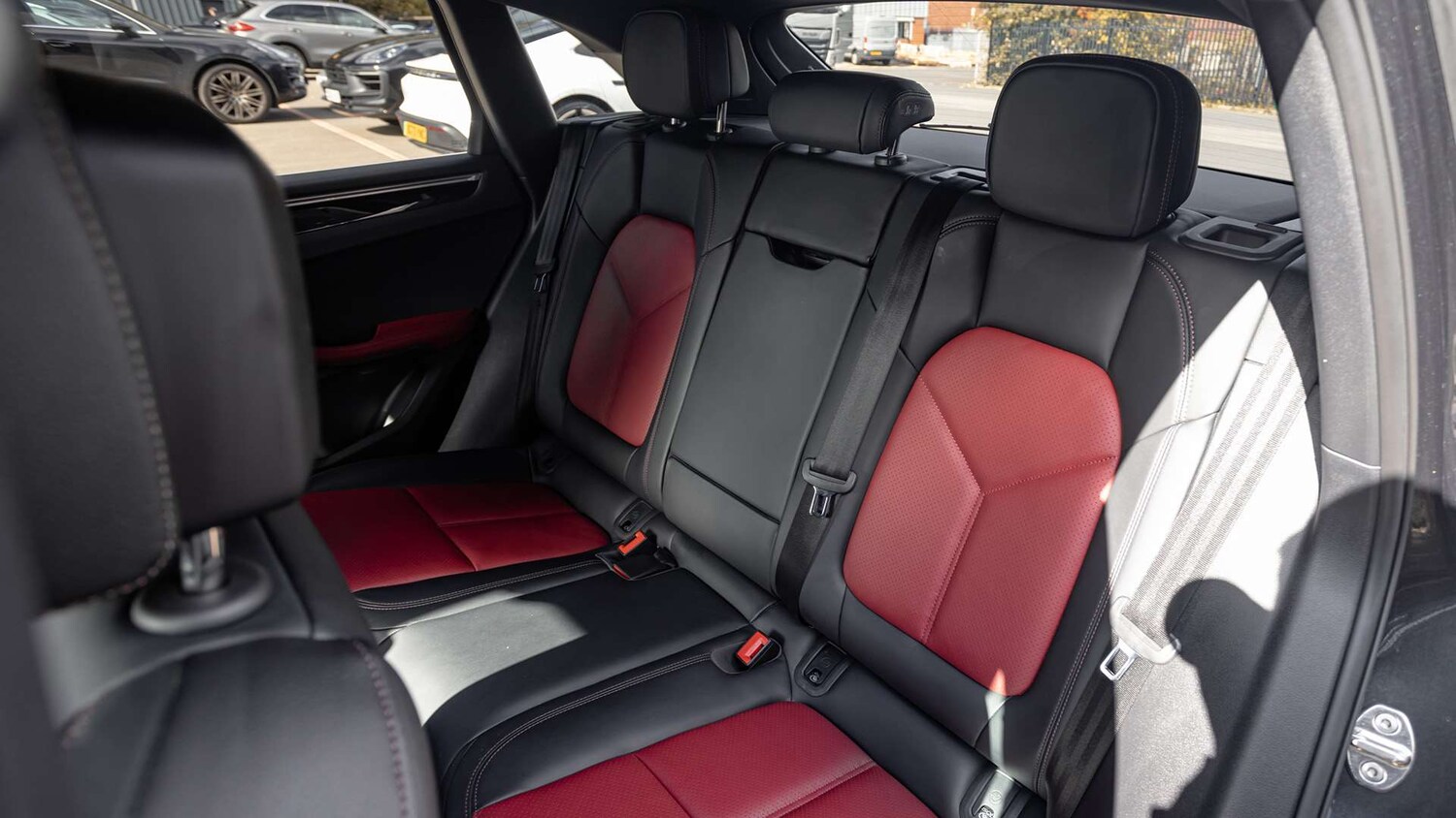 Used Porsche Macan 2022 for sale - 76034686: Photo 32