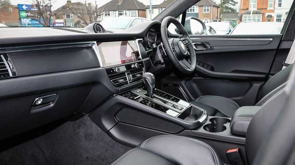 Used Porsche Macan 2025 for sale - 78010393: Photo 21