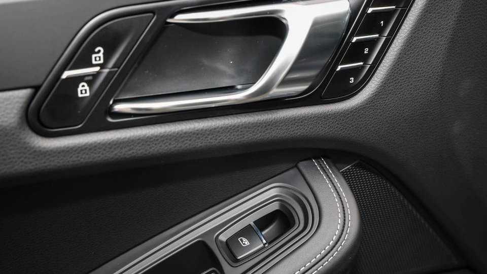 Used Porsche Macan 2025 for sale - 78010393: Photo 24