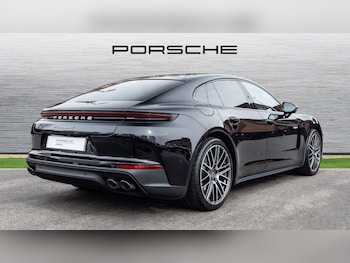 Used Porsche Panamera 2025 for sale - 77972934: Photo