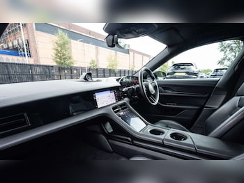 Used Porsche Taycan 2024 for sale - 79443974: Photo