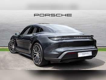 Used Porsche Taycan 2022 for sale - 75217101: Photo