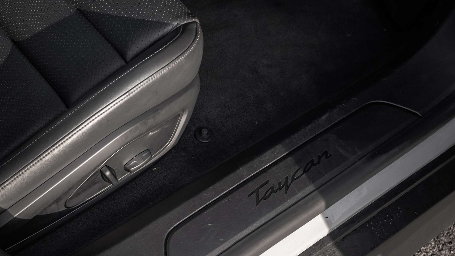 Used Porsche Taycan 2023 for sale - 77741025: Photo 29