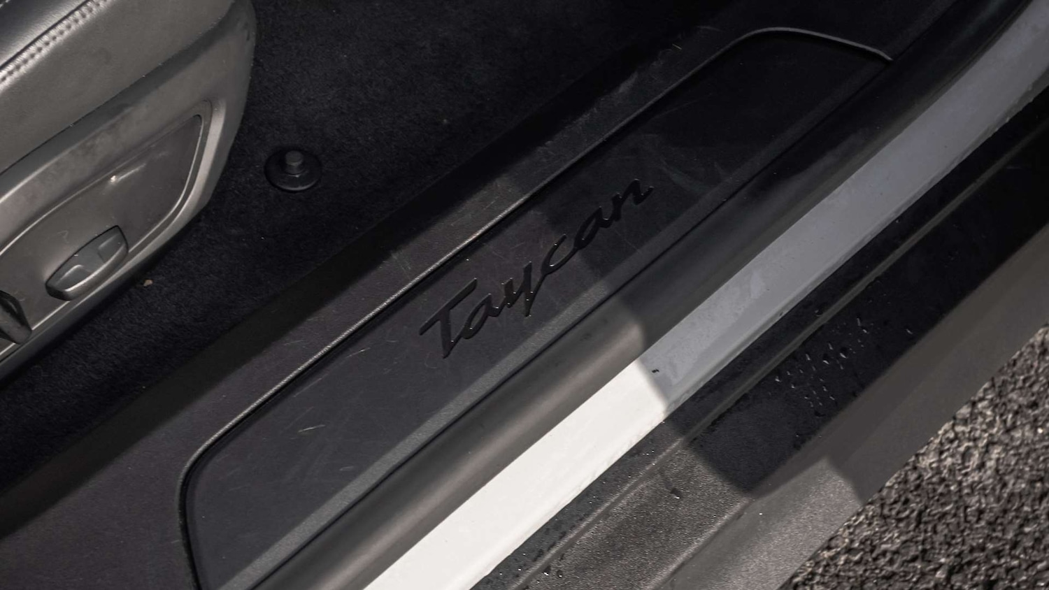 Used Porsche Taycan 2023 for sale - 77741025: Photo 34