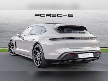 Used Porsche Taycan 2023 for sale - 77741025: Photo