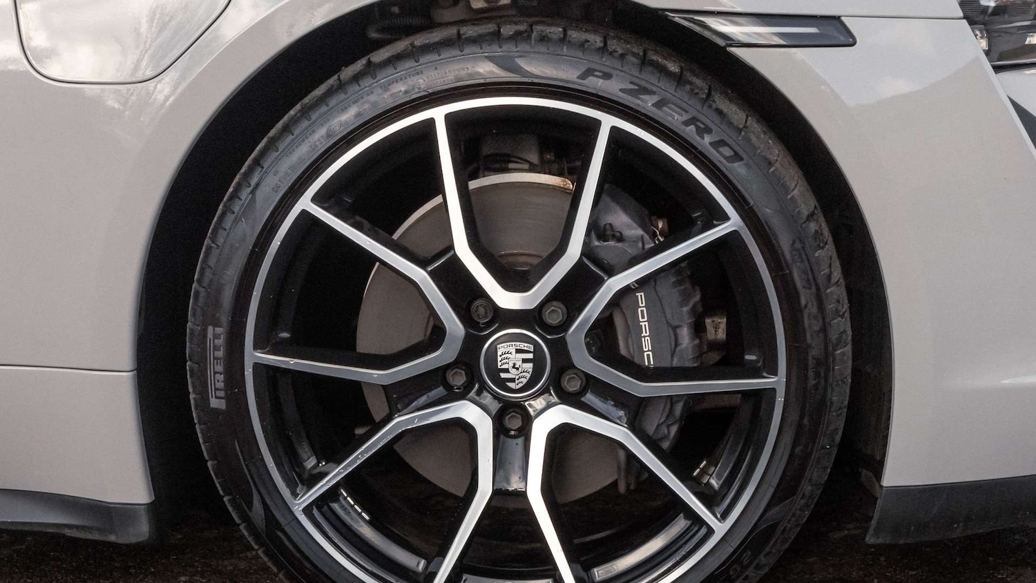 Used Porsche Taycan 2023 for sale - 77741025: Photo 6