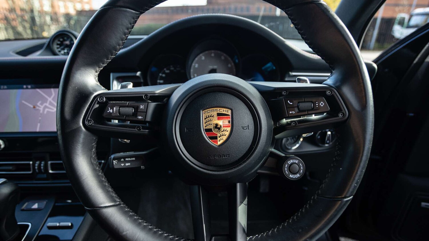 Used Porsche Macan 2021 for sale - 76515650: Photo 11