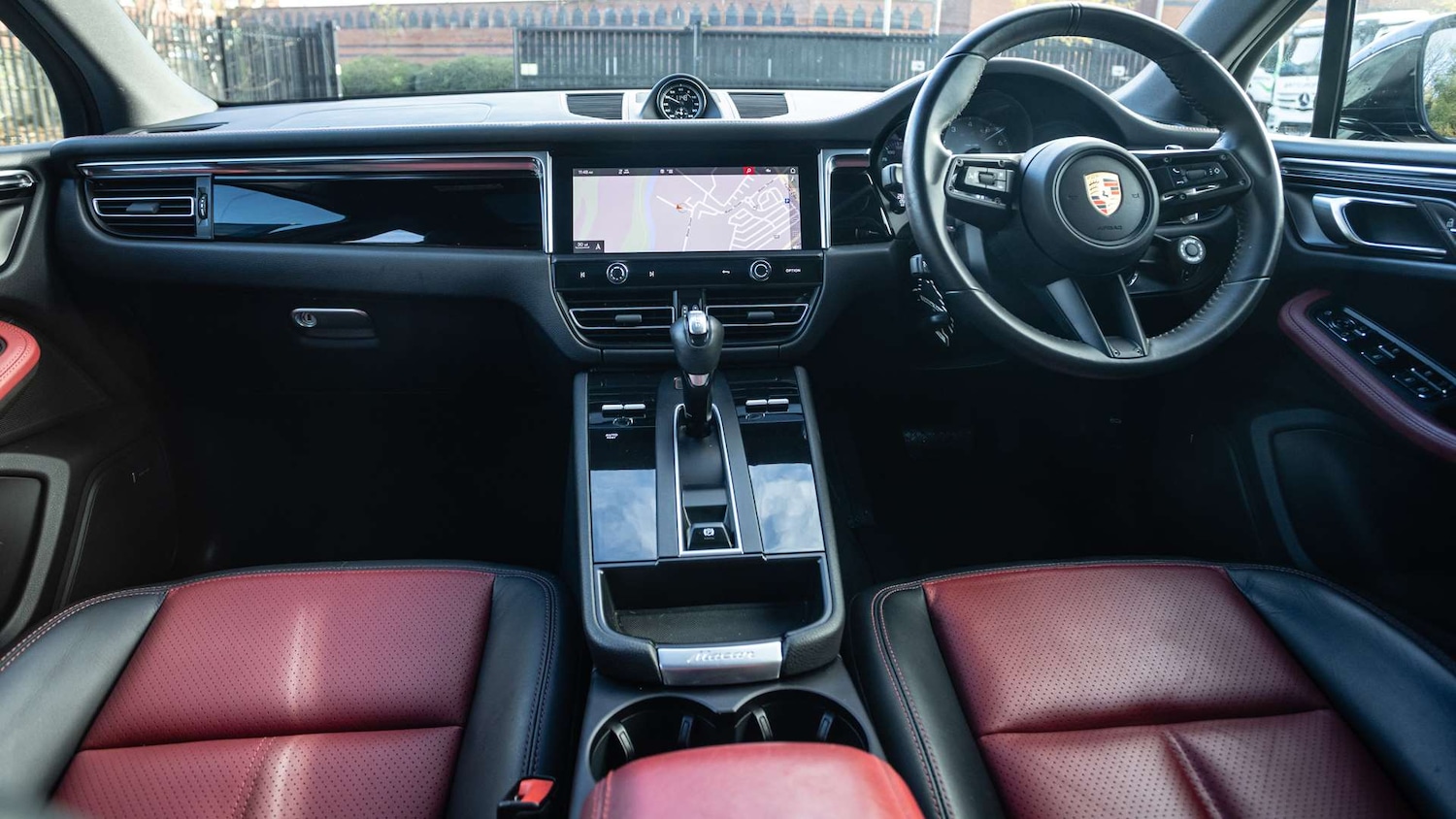 Used Porsche Macan 2021 for sale - 76515650: Photo 12