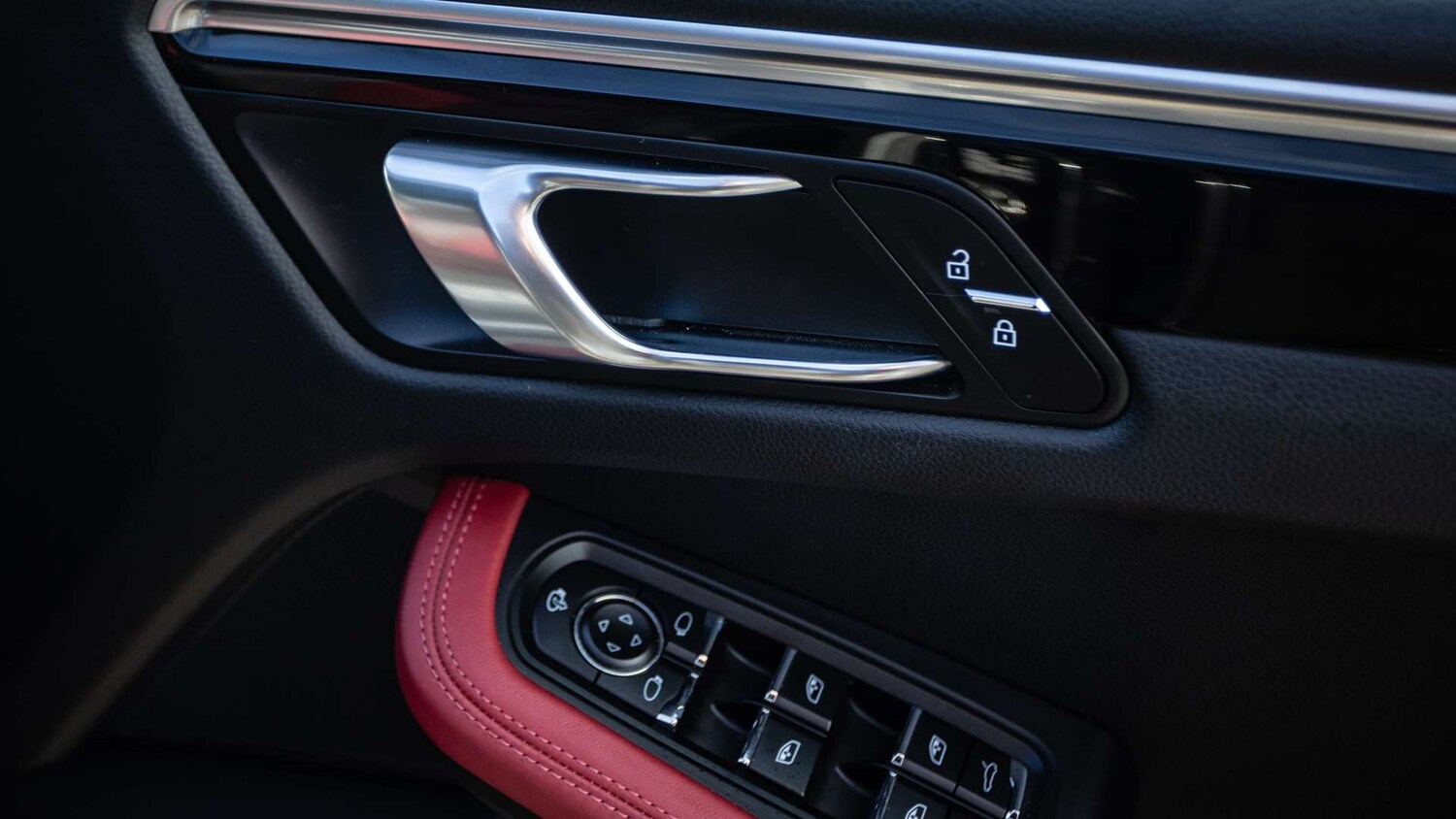 Used Porsche Macan 2021 for sale - 76515650: Photo 30