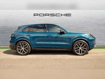 Used Porsche Cayenne 2024 for sale - 76113438: Photo 2