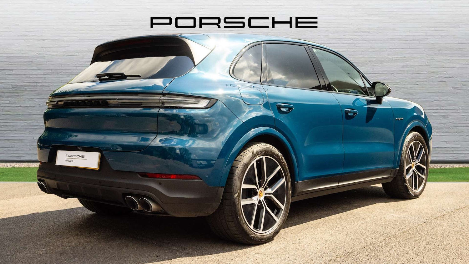 Used Porsche Cayenne 2024 for sale - 76113438: Photo 3