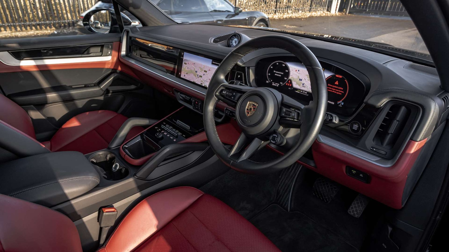 Used Porsche Cayenne 2024 for sale - 77112450: Photo 12