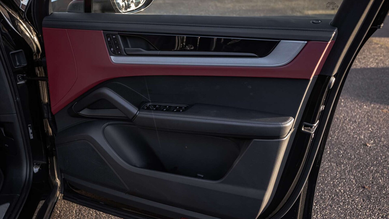 Used Porsche Cayenne 2024 for sale - 77112450: Photo 30