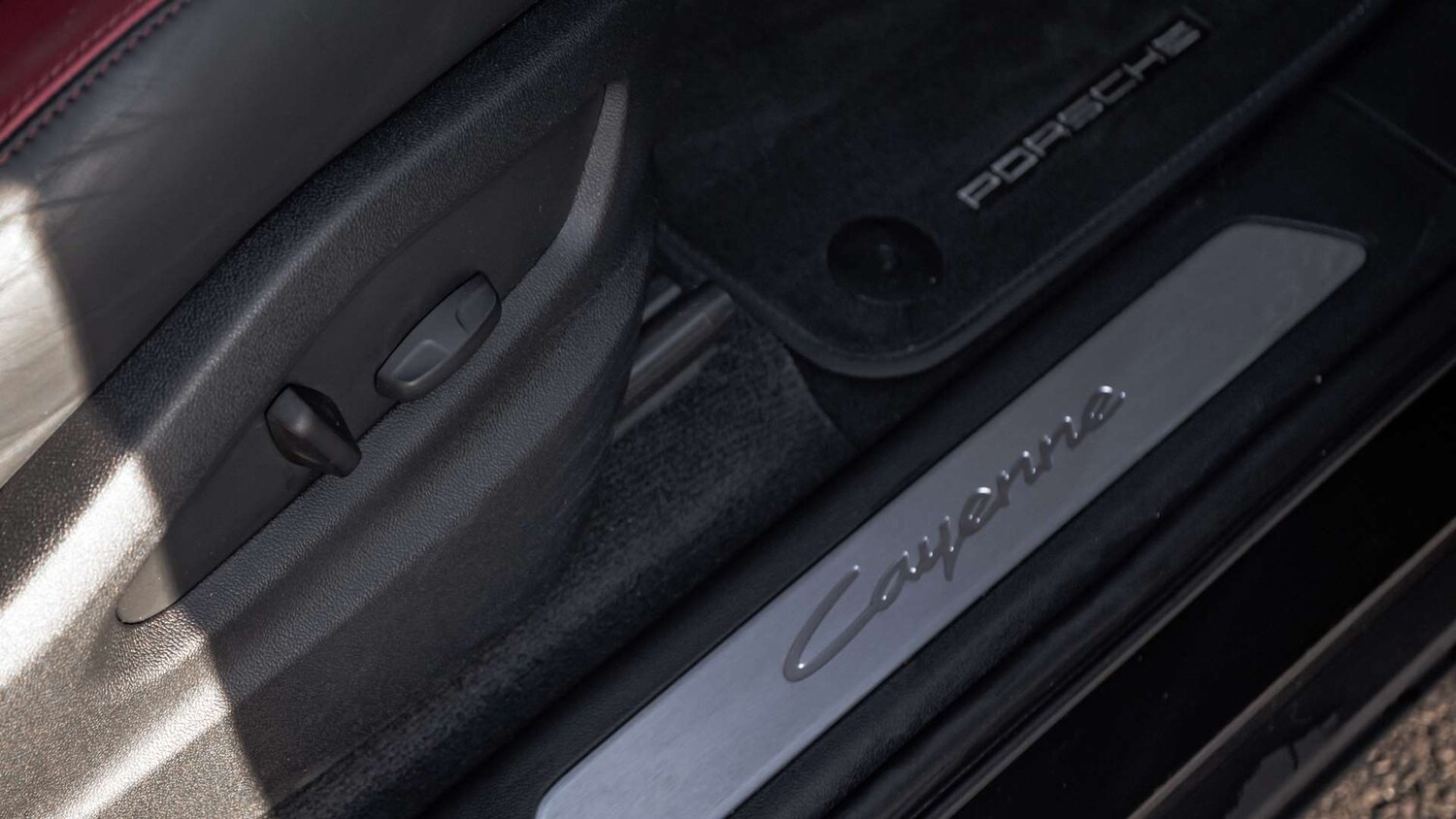 Used Porsche Cayenne 2024 for sale - 77112450: Photo 32