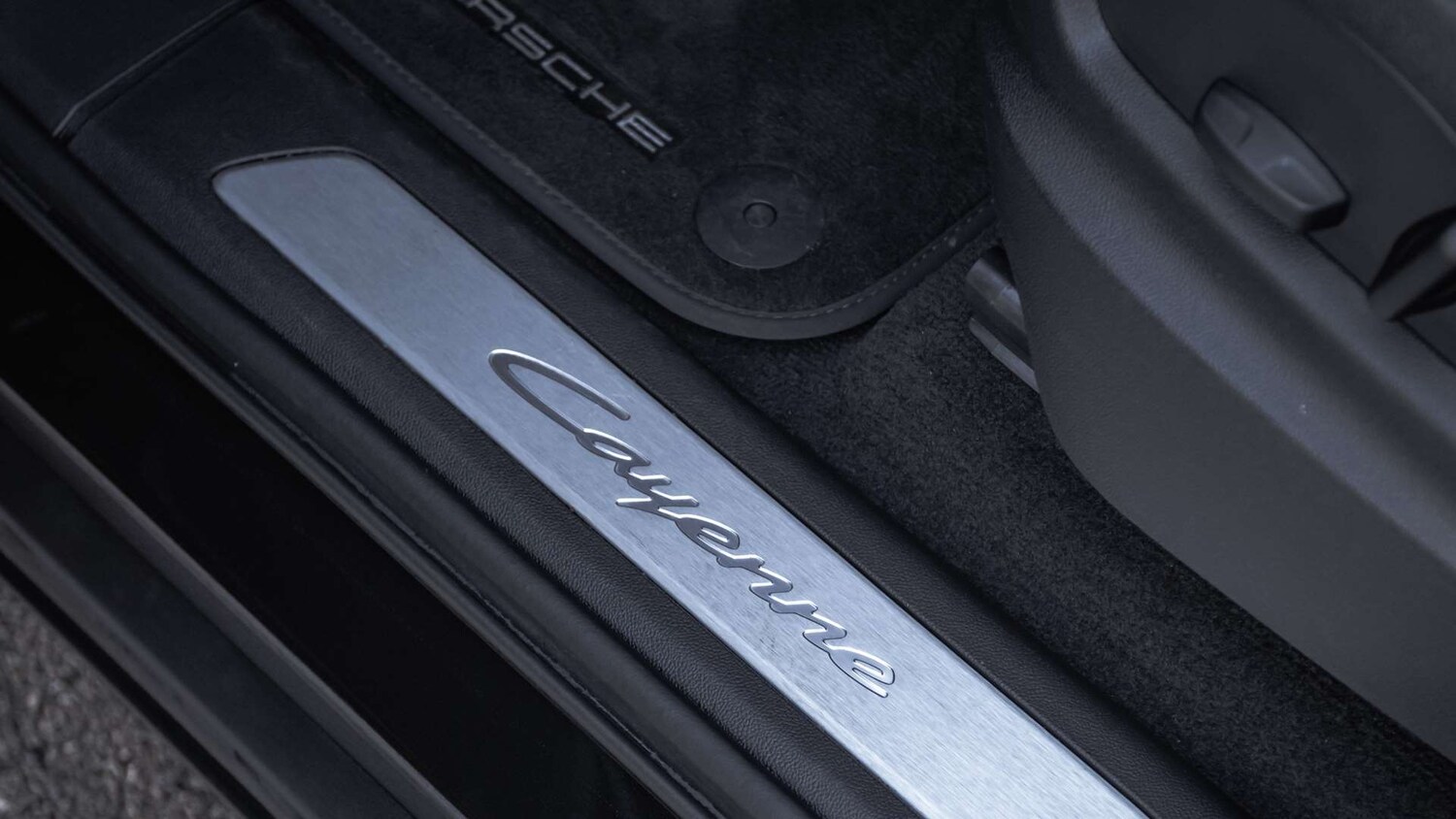 Used Porsche Cayenne 2024 for sale - 77112450: Photo 34