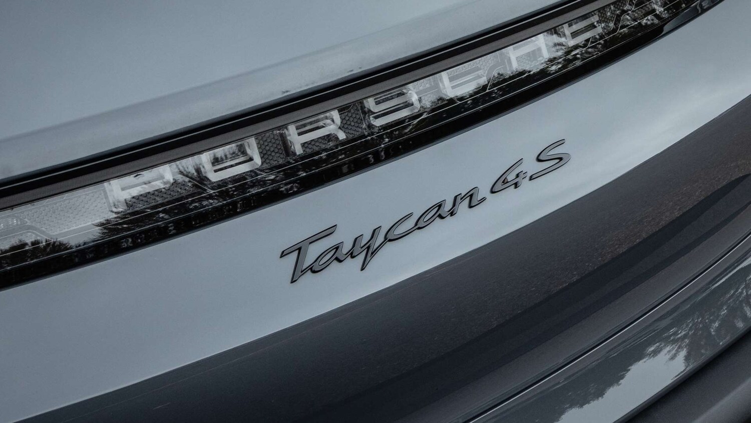 Used Porsche Taycan 2025 for sale - 76096542: Photo 12