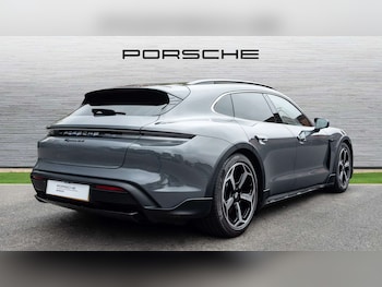 Used Porsche Taycan 2025 for sale - 76096542: Photo