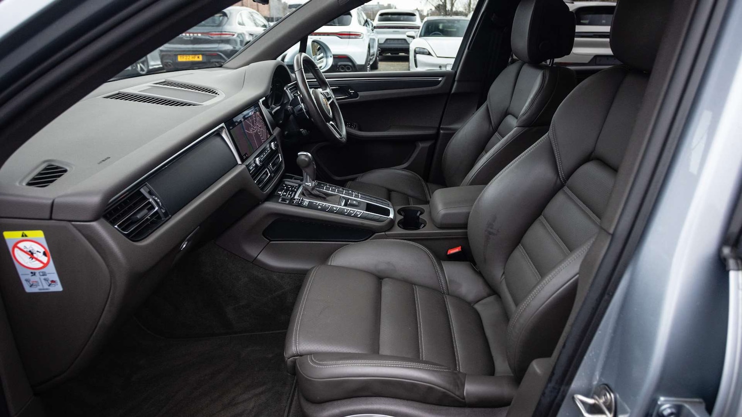 Used Porsche Macan 2020 for sale - 77032161: Photo 15