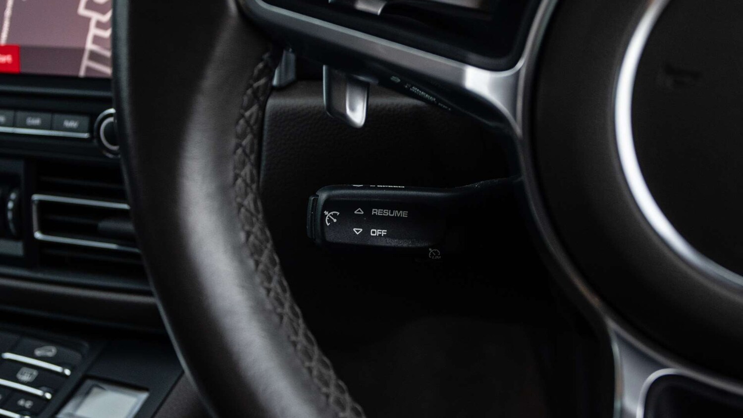 Used Porsche Macan 2020 for sale - 77032161: Photo 18