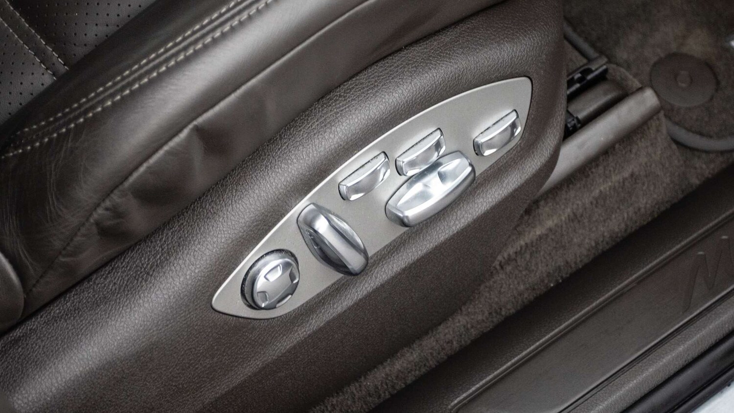 Used Porsche Macan 2020 for sale - 77032161: Photo 28