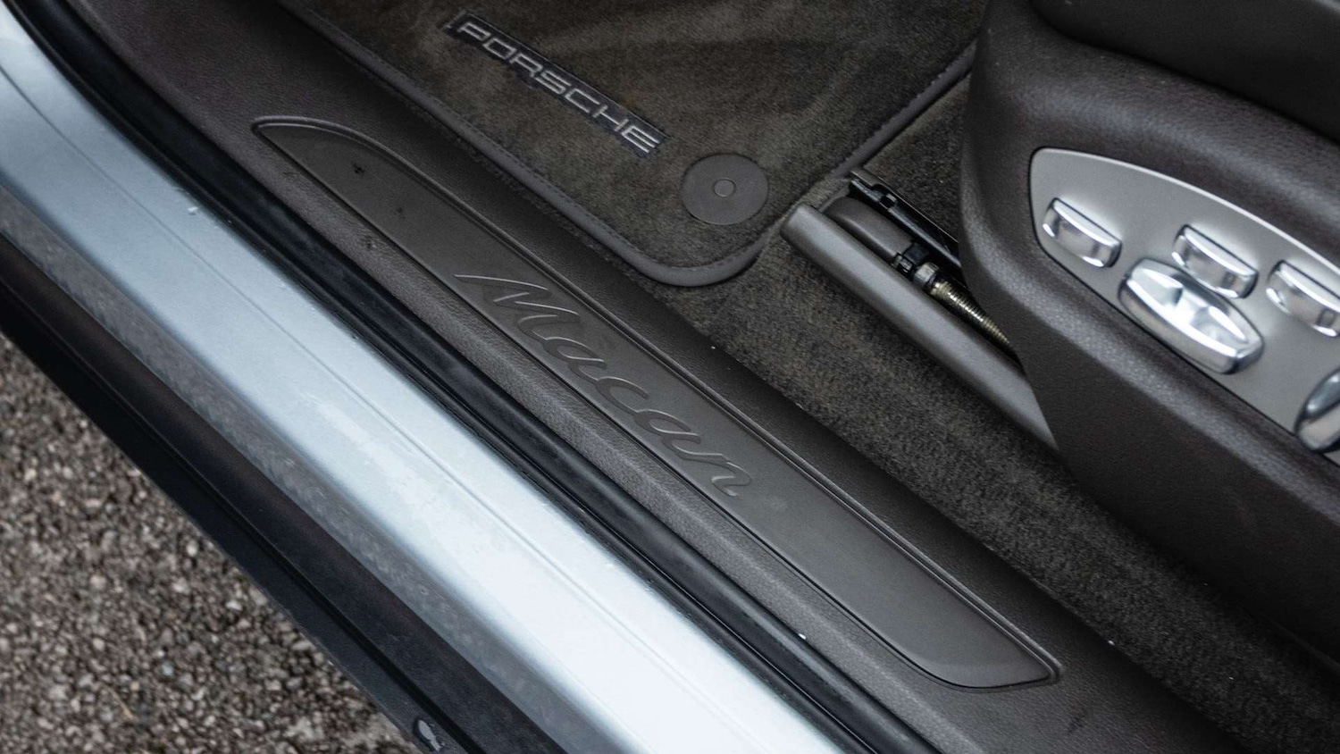 Used Porsche Macan 2020 for sale - 77032161: Photo 32