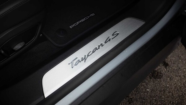 Used Porsche Taycan 2024 for sale - 75217814: Photo 32
