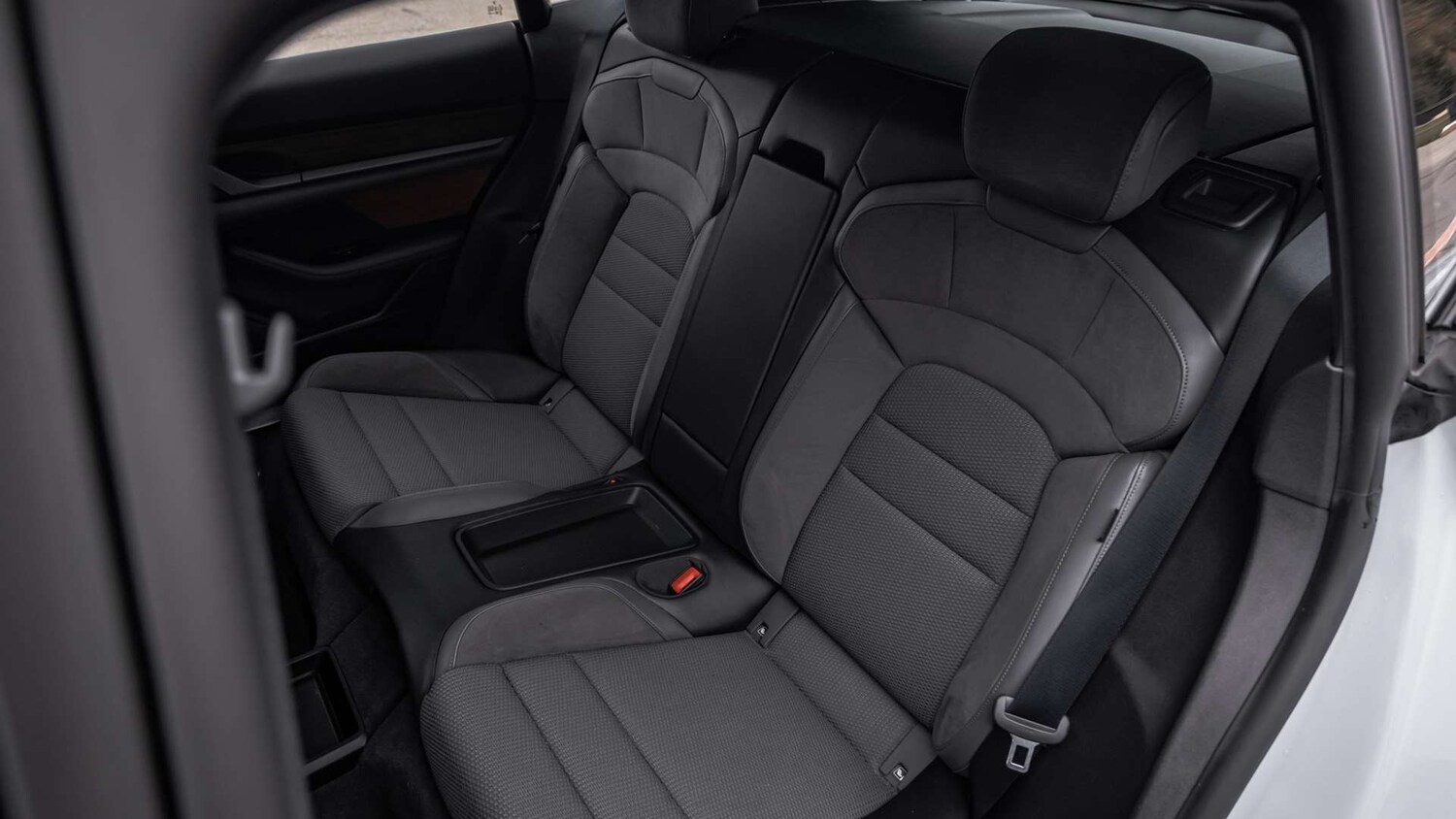 Used Porsche Taycan 2021 for sale - 77527093: Photo 15