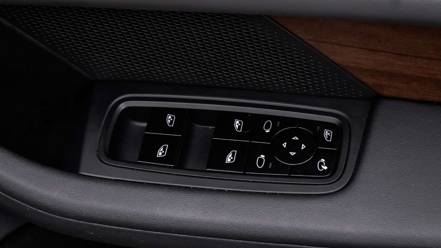 Used Porsche Taycan 2021 for sale - 77527093: Photo 26