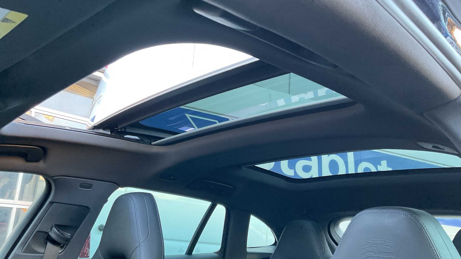 Used Porsche Panamera 2021 for sale - 77553147: Photo 2