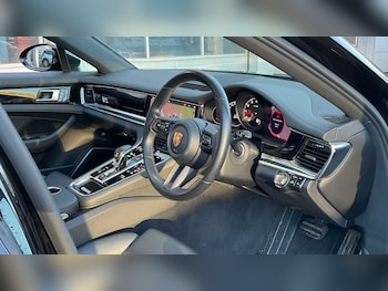 Used Porsche Panamera 2021 for sale - 77553147: Photo