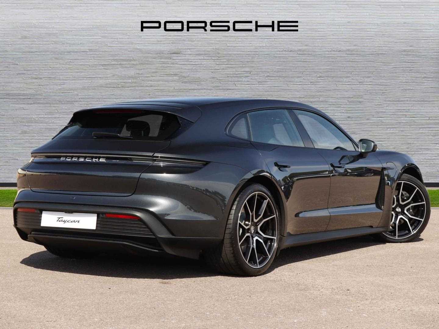 Used Porsche Taycan 2024 for sale - 76339709: Photo 3