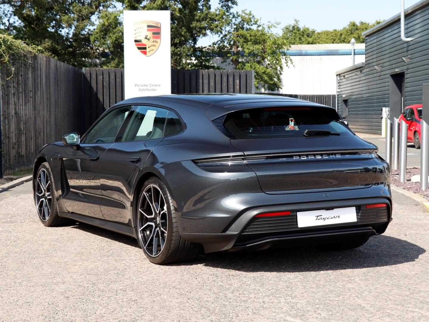 Used Porsche Taycan 2024 for sale - 76339709: Photo 34