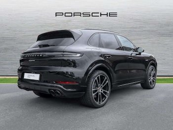 Used Porsche Cayenne 2025 for sale - 75217705: Photo