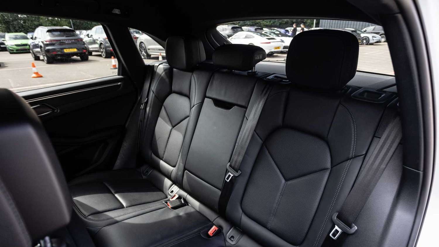 Used Porsche Macan 2021 for sale - 75510710: Photo 15
