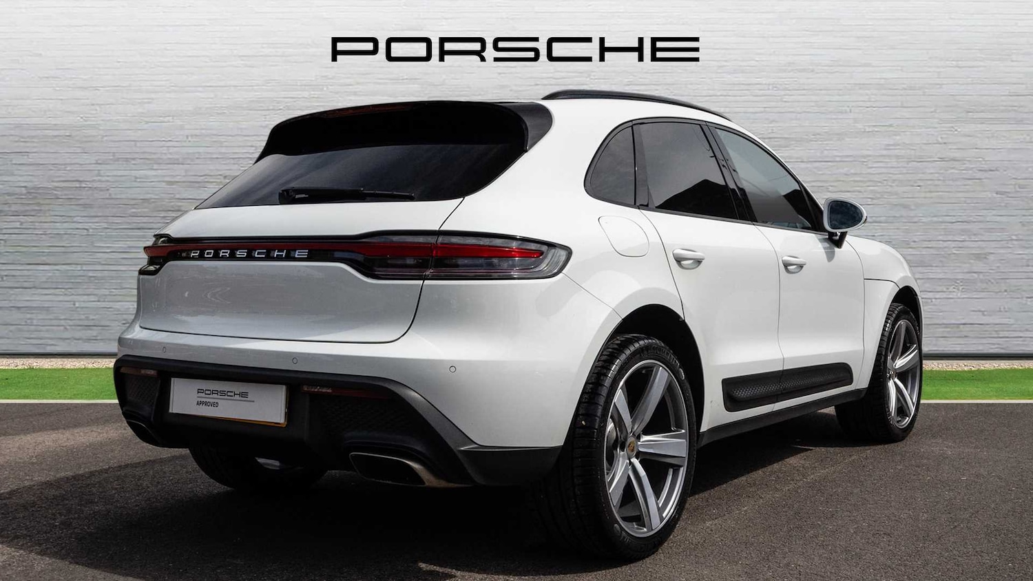 Used Porsche Macan 2021 for sale - 75510710: Photo 3