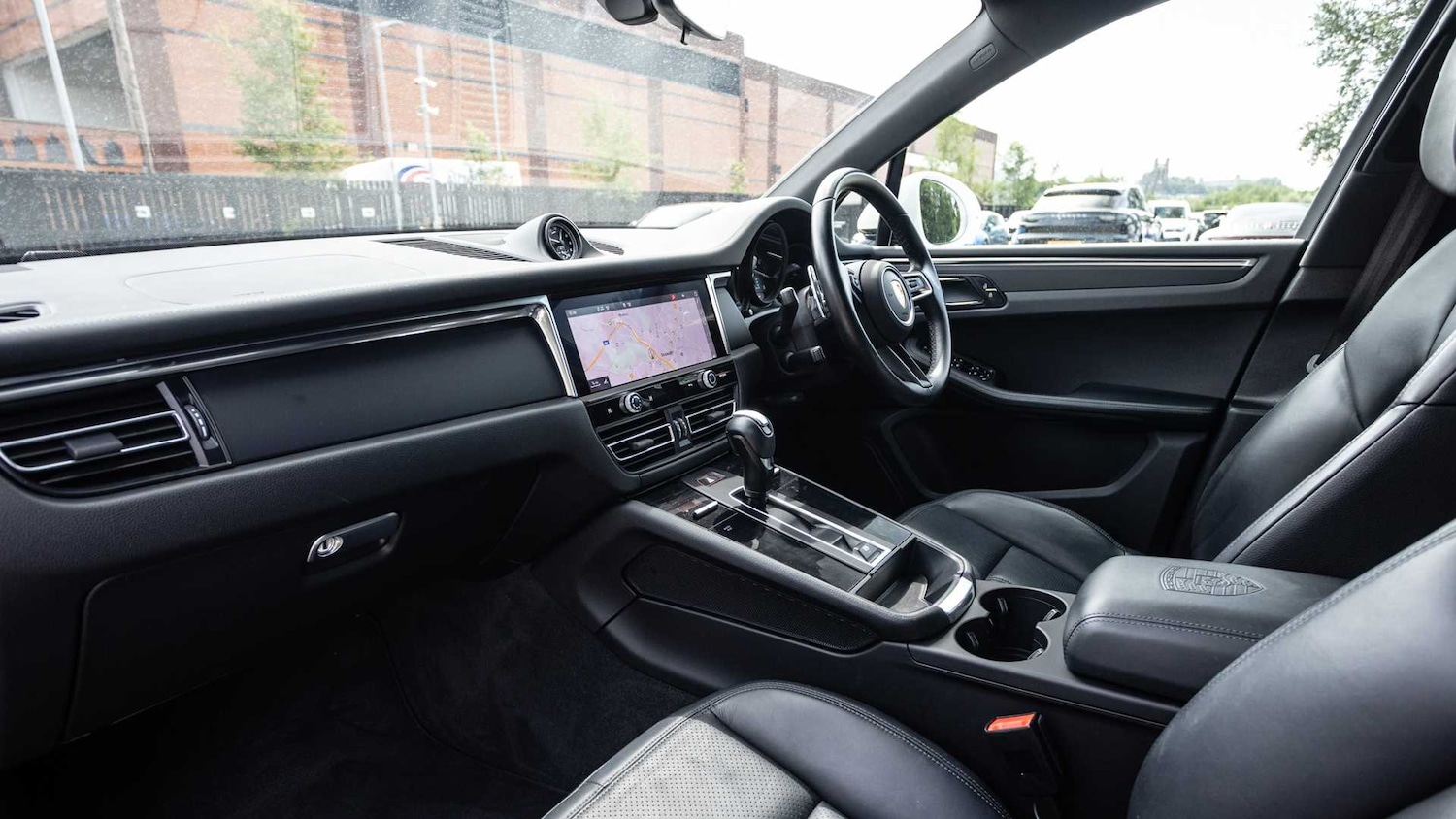 Used Porsche Macan 2021 for sale - 75510710: Photo 5