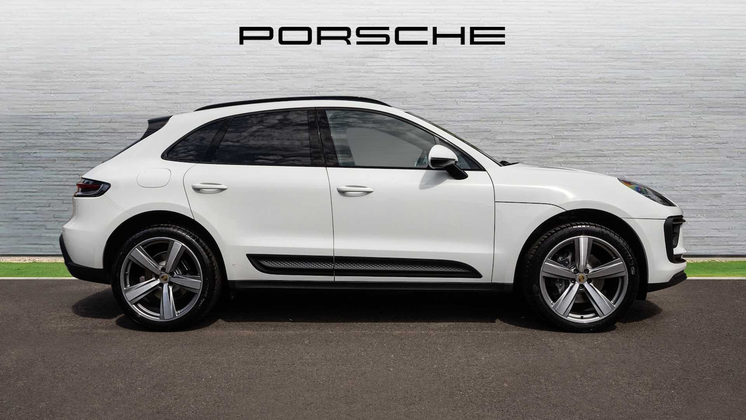Used Porsche Macan 2021 for sale - 75510710: Photo 7