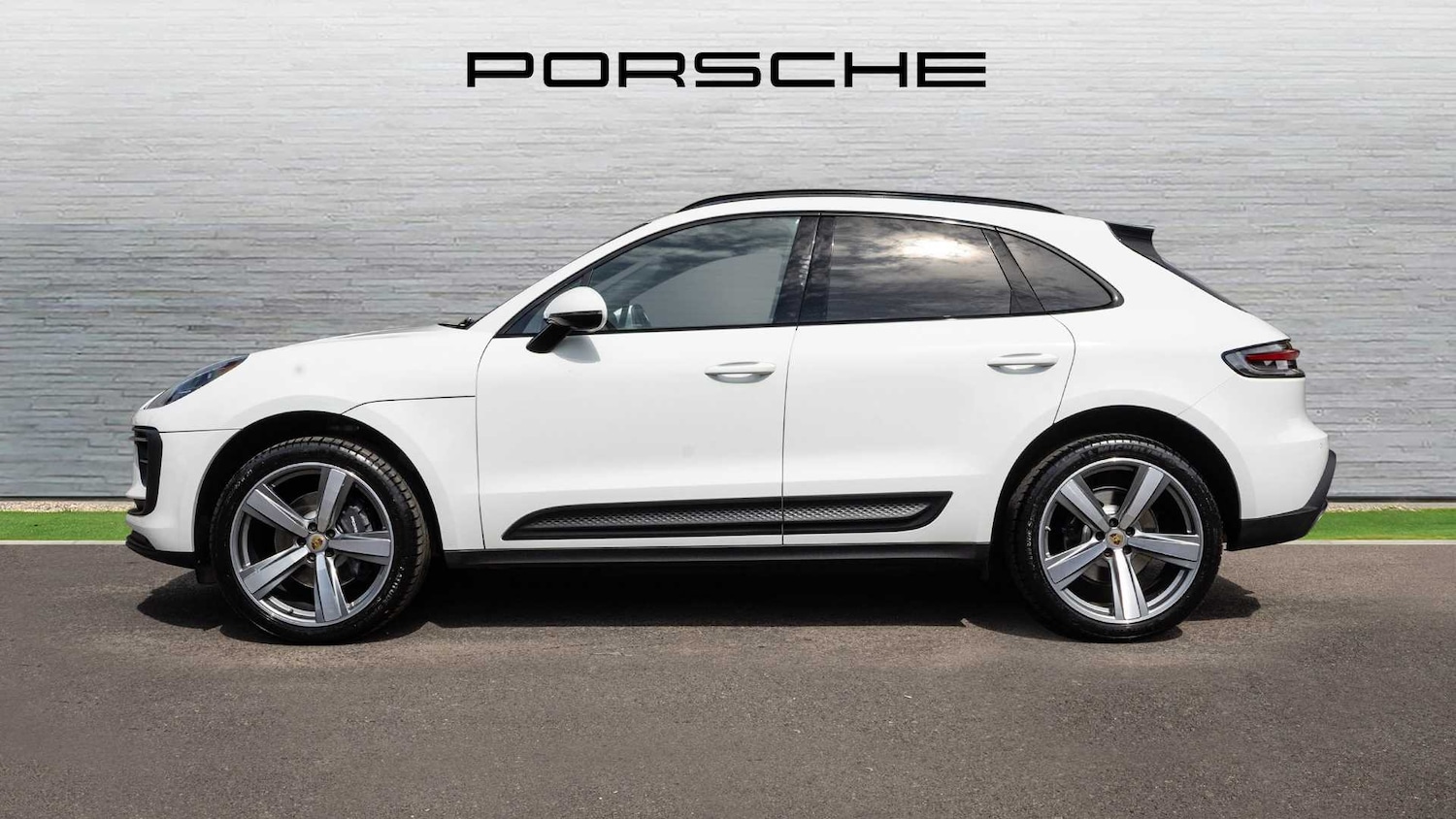 Used Porsche Macan 2021 for sale - 75510710: Photo 8