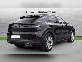Used Porsche Cayenne 2024 for sale - 79002058: Photo