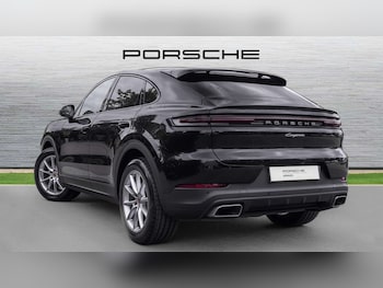 Used Porsche Cayenne 2024 for sale - 79002058: Photo