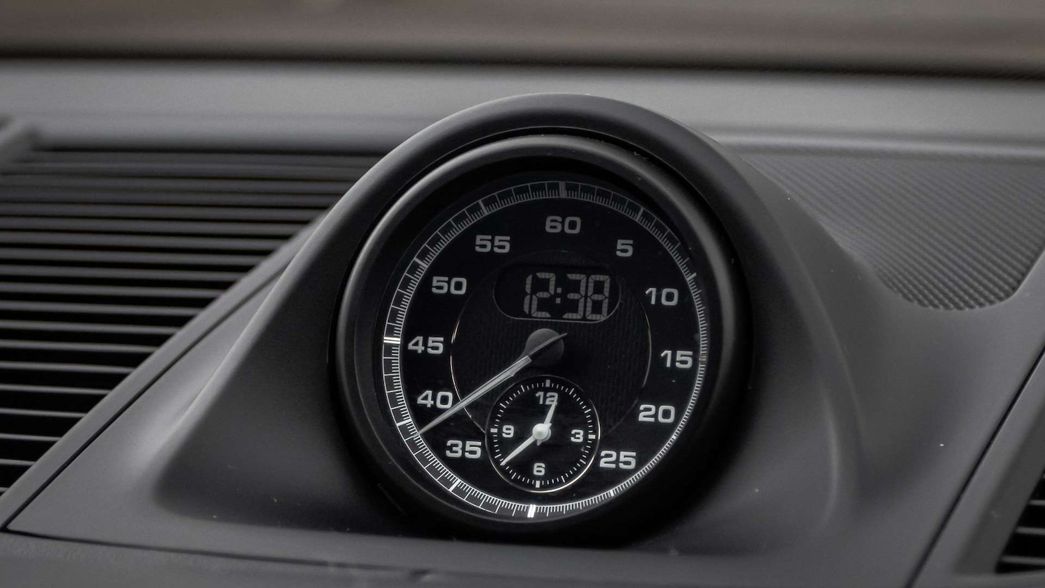 Used Porsche Macan 2023 for sale - 77577333: Photo 22