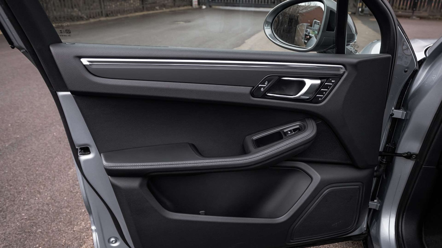 Used Porsche Macan 2023 for sale - 77577333: Photo 30