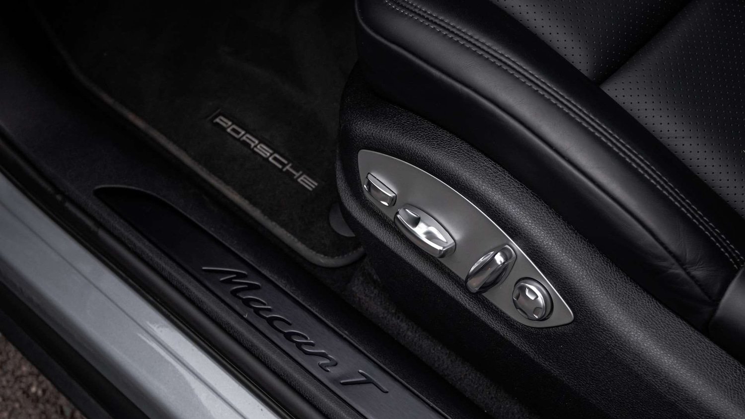 Used Porsche Macan 2023 for sale - 77577333: Photo 33