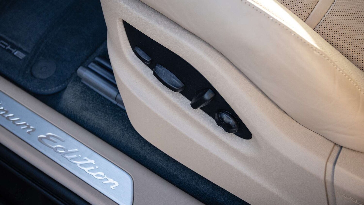 Used Porsche Cayenne 2023 for sale - 77472532: Photo 35