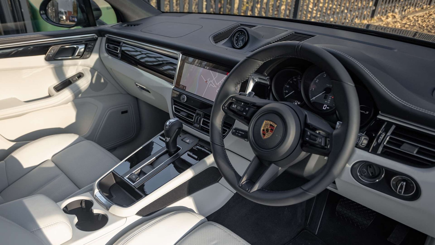 Used Porsche Macan 2025 for sale - 76636598: Photo 14