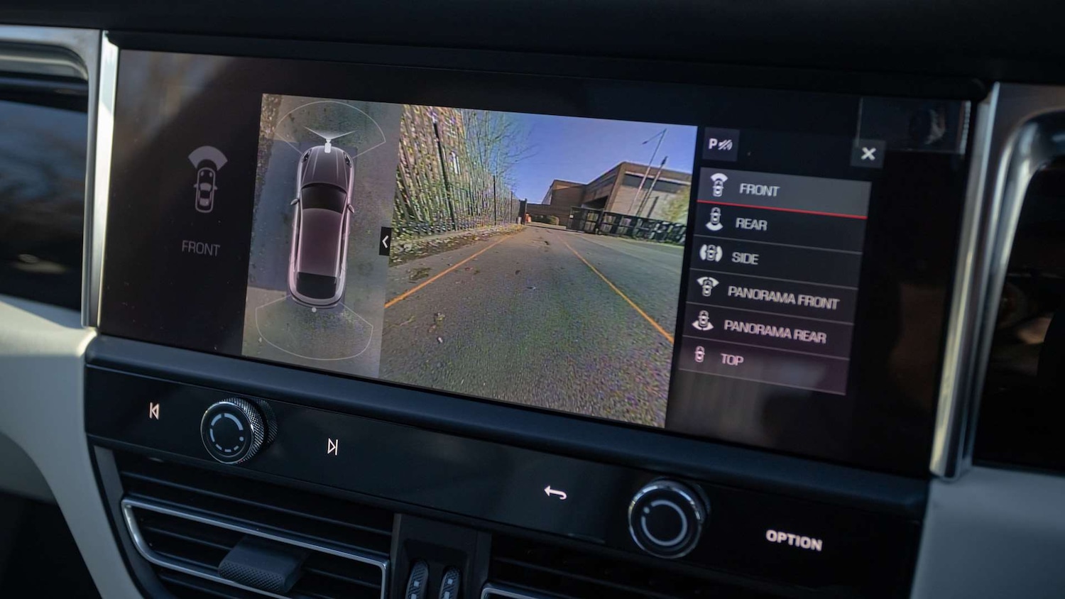 Used Porsche Macan 2025 for sale - 76636598: Photo 17