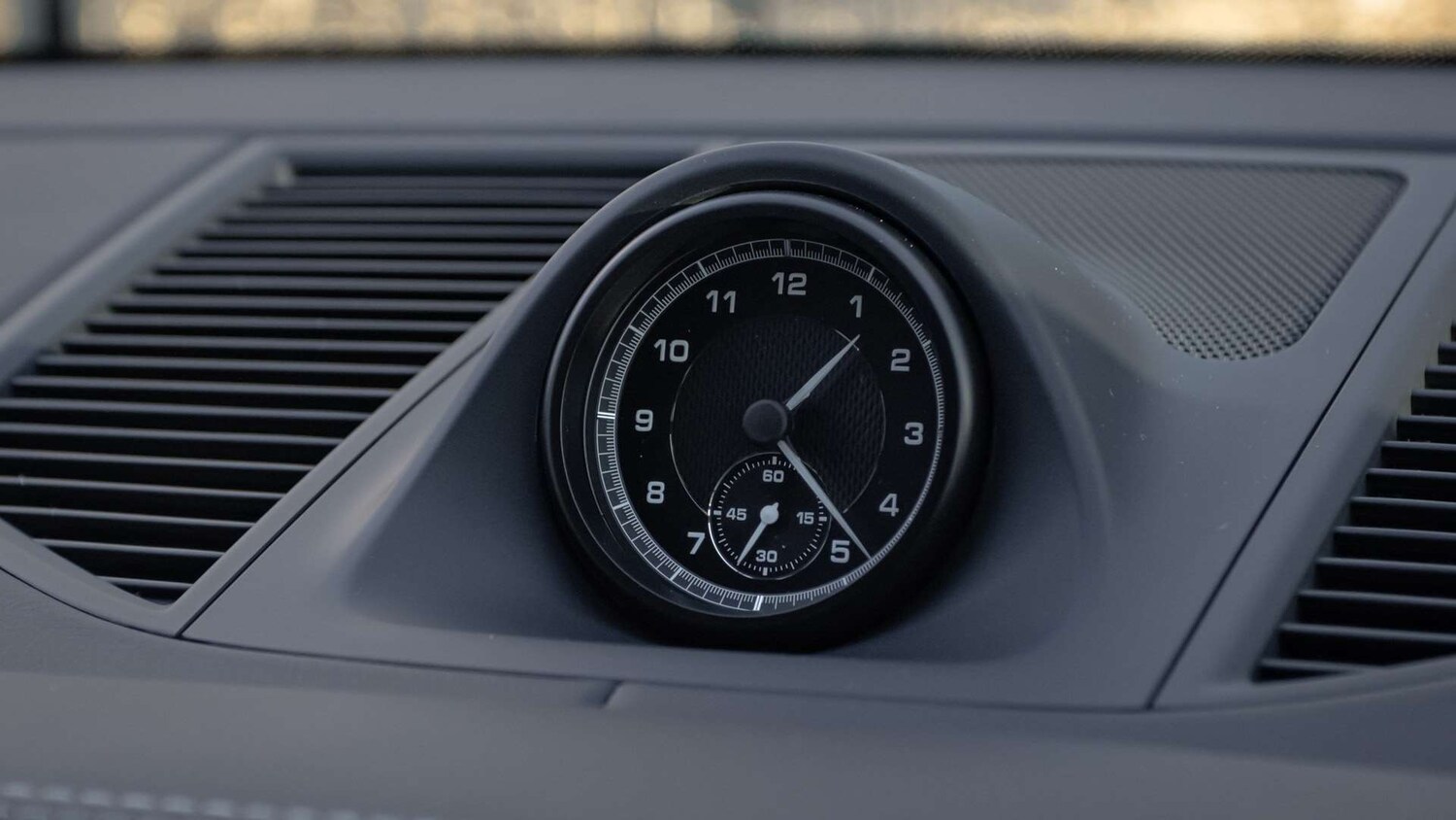 Used Porsche Macan 2025 for sale - 76636598: Photo 18